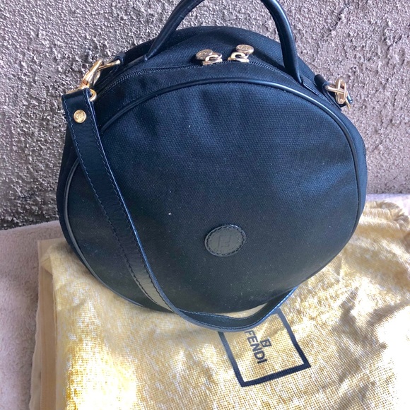 ✅🖤RARE FENDI crossbody✅ - Picture 3 of 8